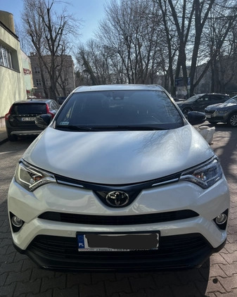 Toyota RAV4 cena 97000 przebieg: 66339, rok produkcji 2017 z Warszawa małe 56